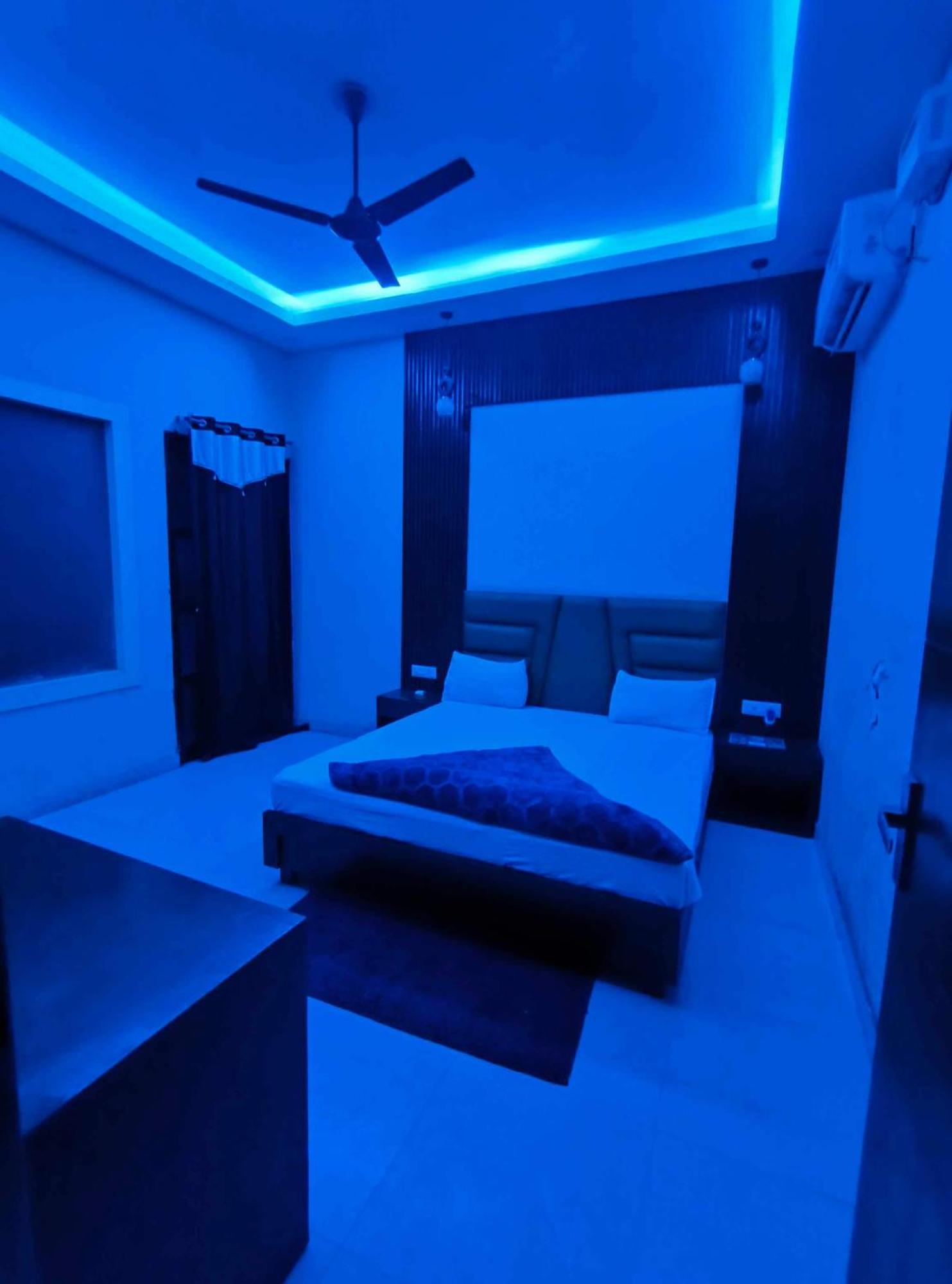 Hotel O The Miraj Sonipat Esterno foto