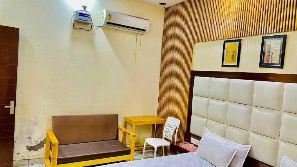 Hotel O The Miraj Sonipat Esterno foto