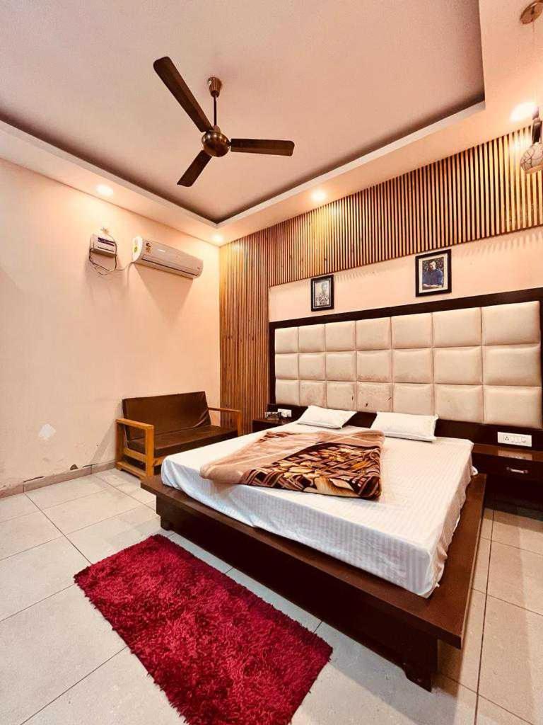 Hotel O The Miraj Sonipat Esterno foto